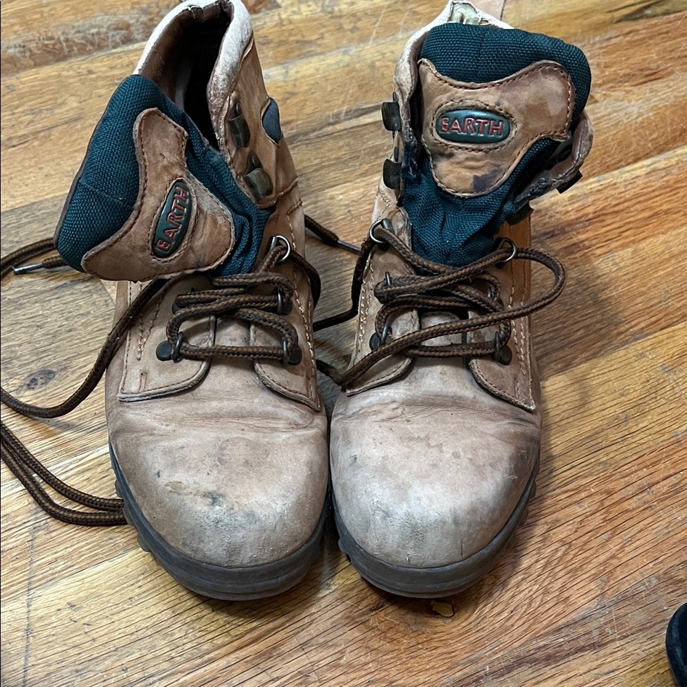 Earth Tan and Black Hiking Boots